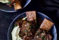 Tender Red Wine Braised Short Ribs with Velvety Cauliflower Leek Puree