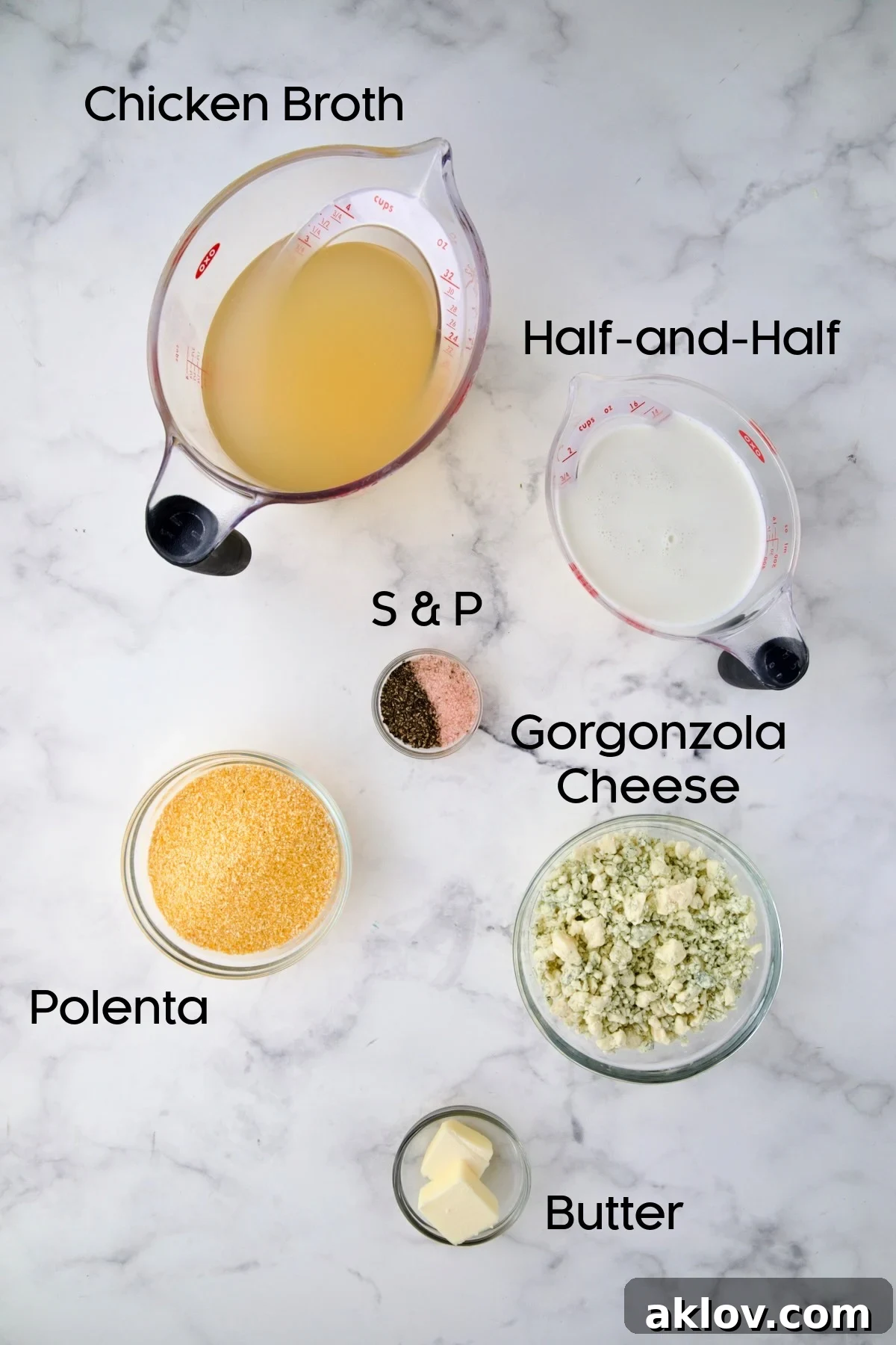 Ingredients for Gorgonzola polenta in glass bowls.