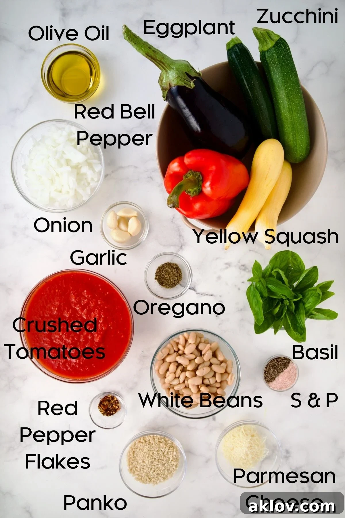 Ingredients for Summer Vegetable Cassoulet in glass bowls.